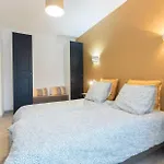 De 2